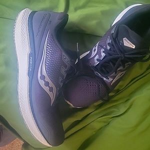Saucony triumph 18 PWRrun+